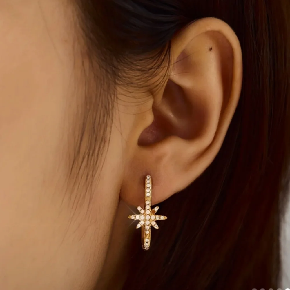 Gold Starburst Earrings NWT